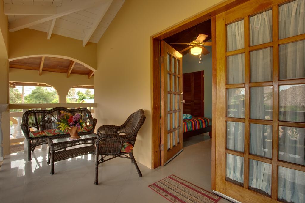 Caribbean Shores Bed & Breakfast Dangriga Rom bilde