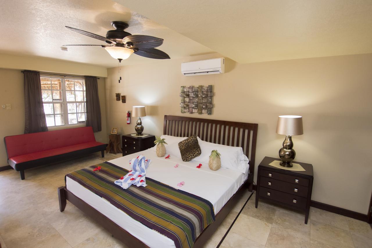 Caribbean Shores Bed & Breakfast Dangriga Eksteriør bilde