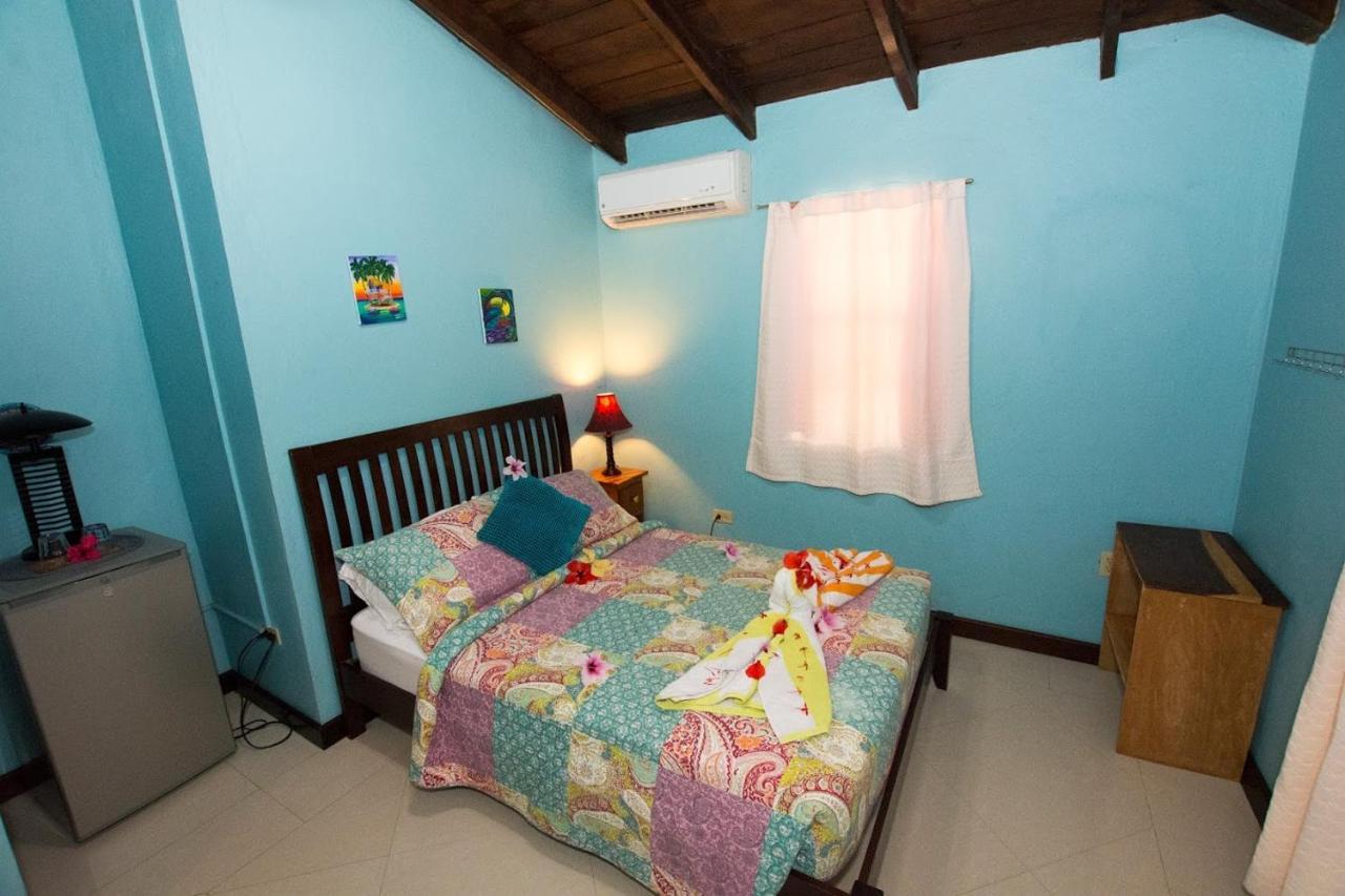 Caribbean Shores Bed & Breakfast Dangriga Eksteriør bilde